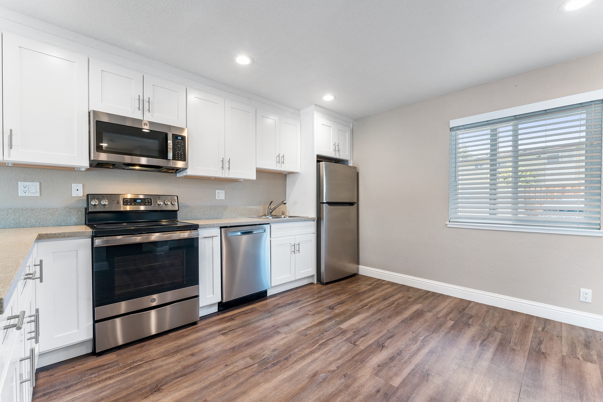 Fremont Arms Apartments photo 5